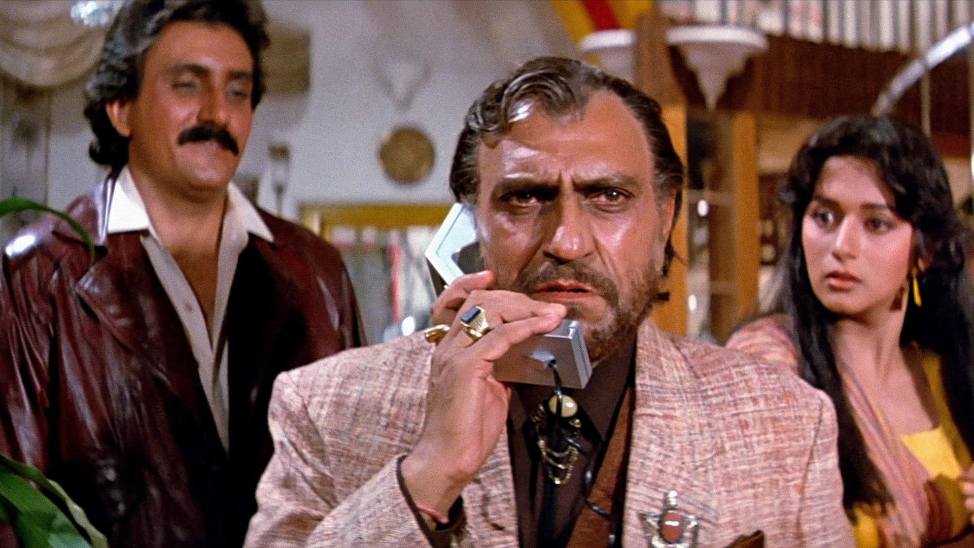 Üç Kızgın Adam / Tridev