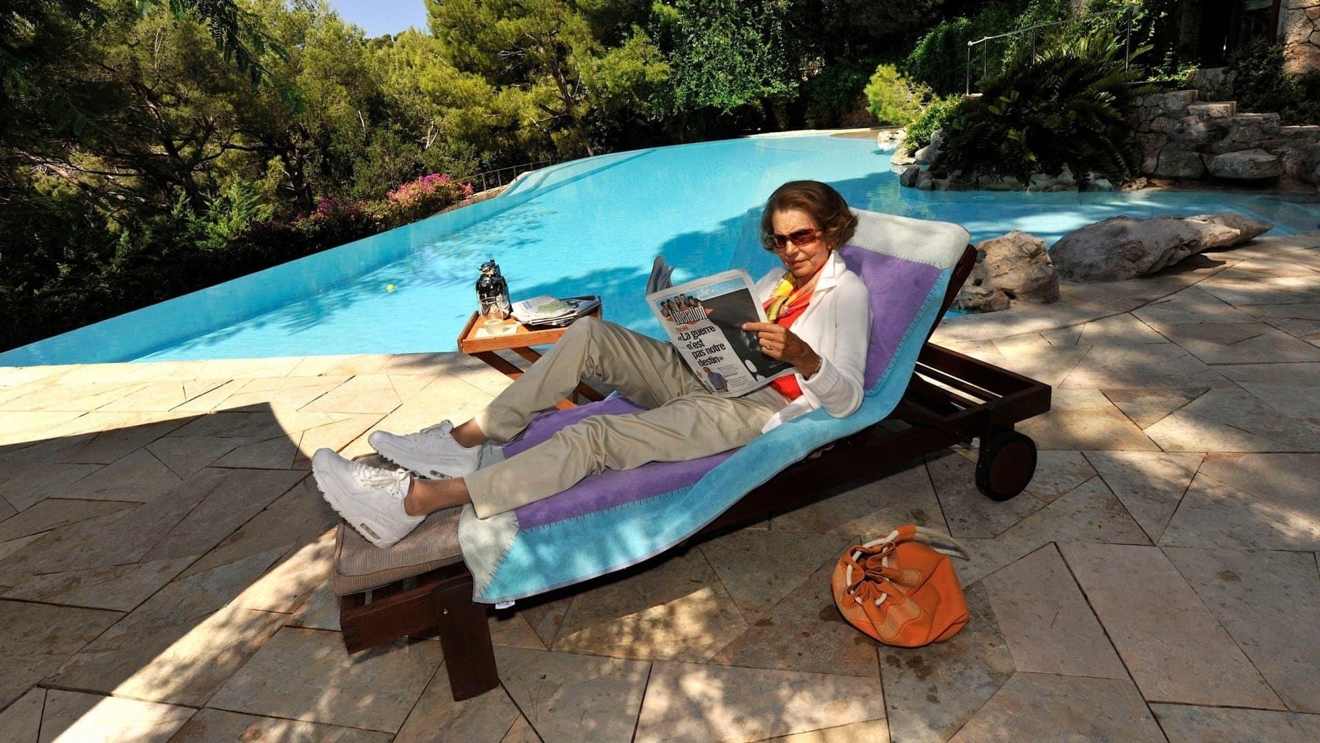 Dünyanın En Zengin Kadını Nasıl Dolandırıldı?