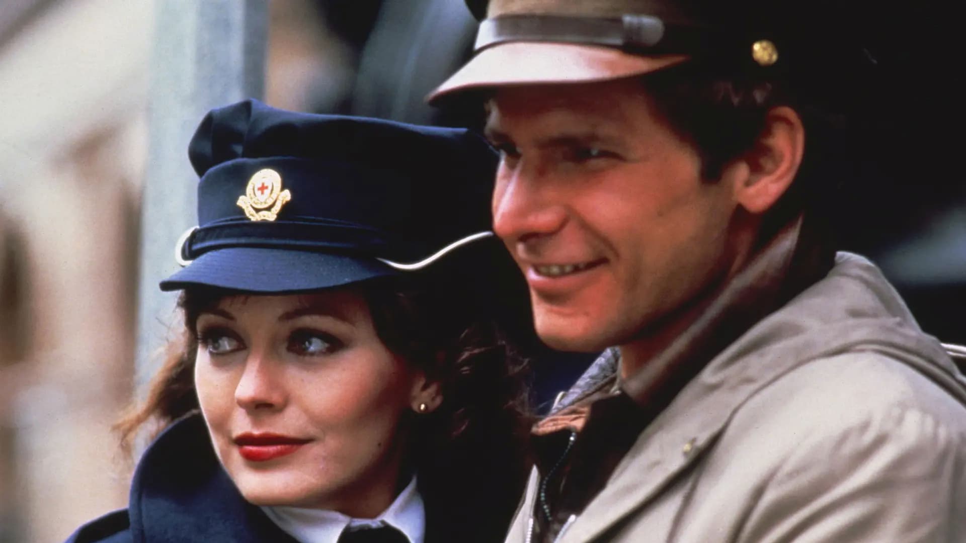 Kahramanlar da Sever